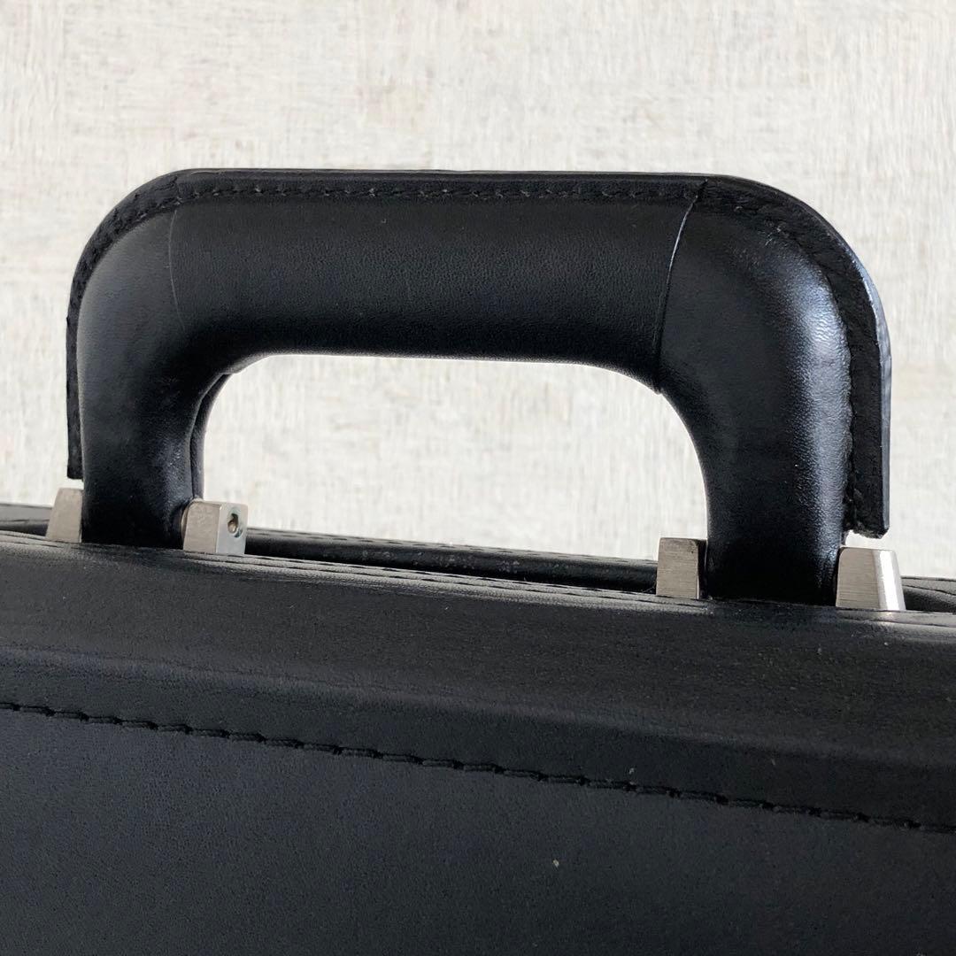 【日本製本革】MESSE マルエム　アタッシュケース　黒　ダイヤルロック　自立