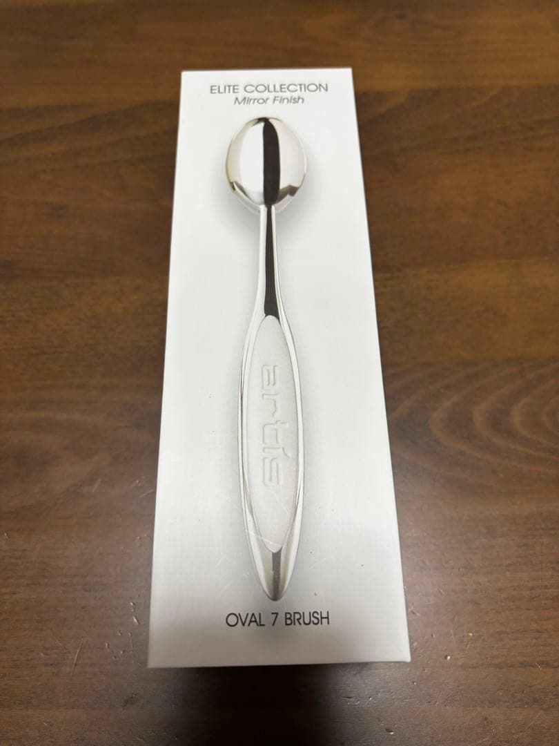 ピングー(アーティス メイクアップブラシ オーバル7)