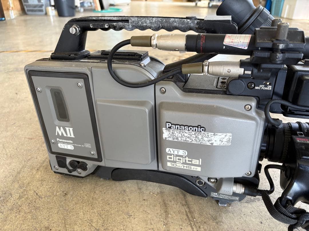 パナソニック　WV-F565