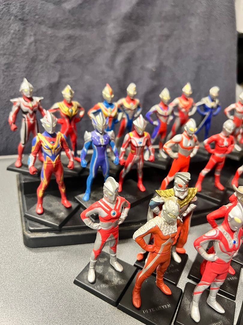 ウルトラマンガチャガチャ28体セット