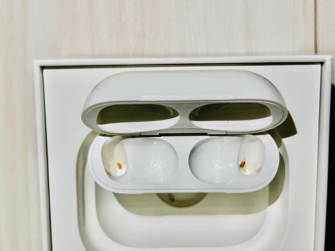 airpods pro 第2世代【Lightning】