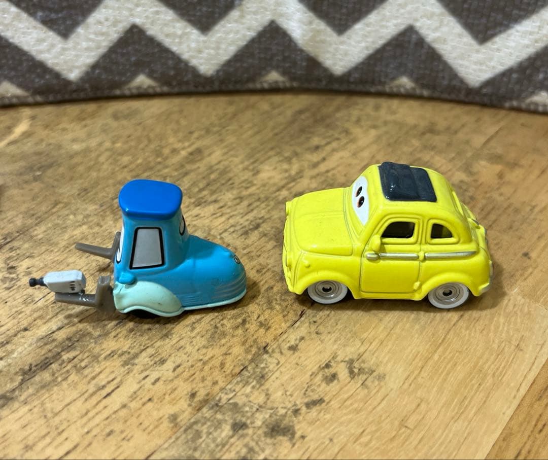 マテル　カーズ ラジエータースプリングスの仲間たち7台セット