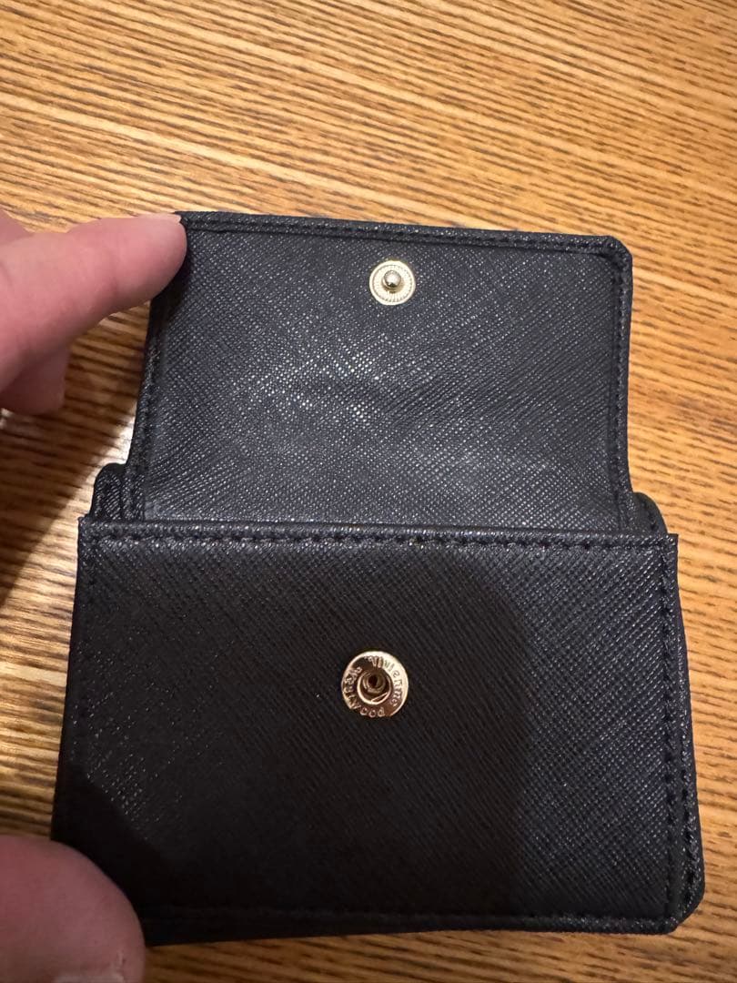 今週末までの出品！ビビアン三つ折り