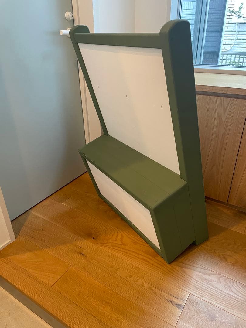 絵本棚 山の前製作所　ほろほろ森