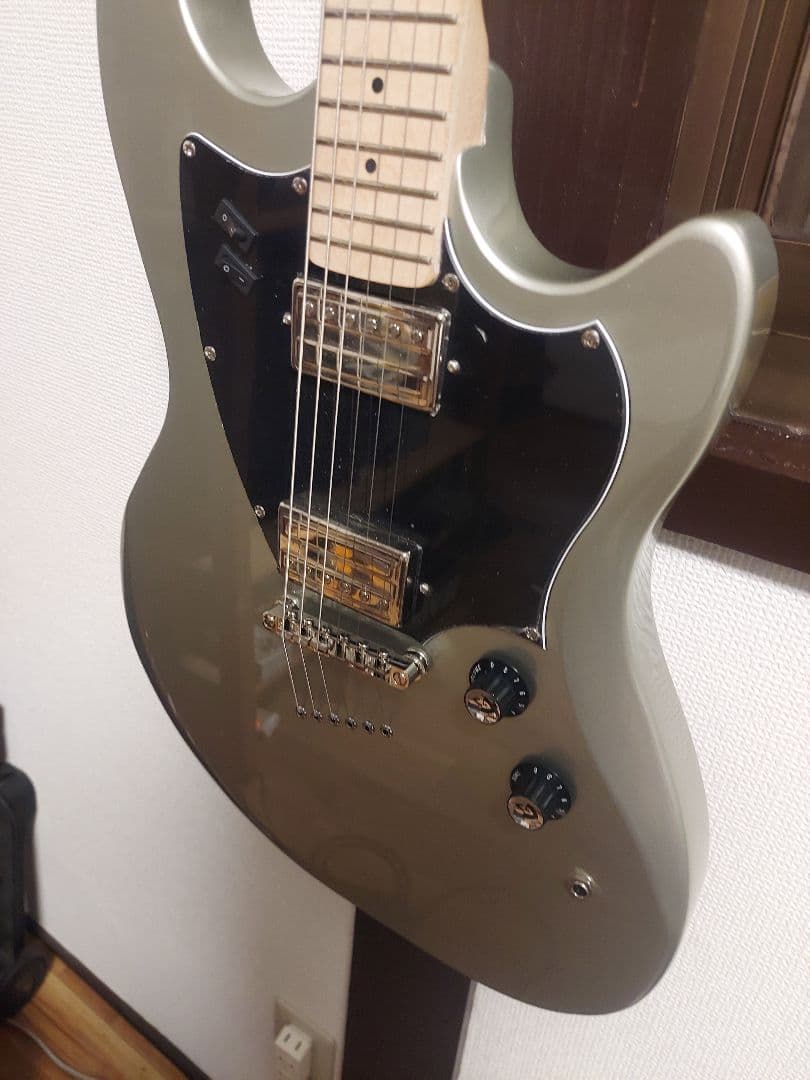 【ほぼ新品】GUILD Surfliner HH Shoreline Mist