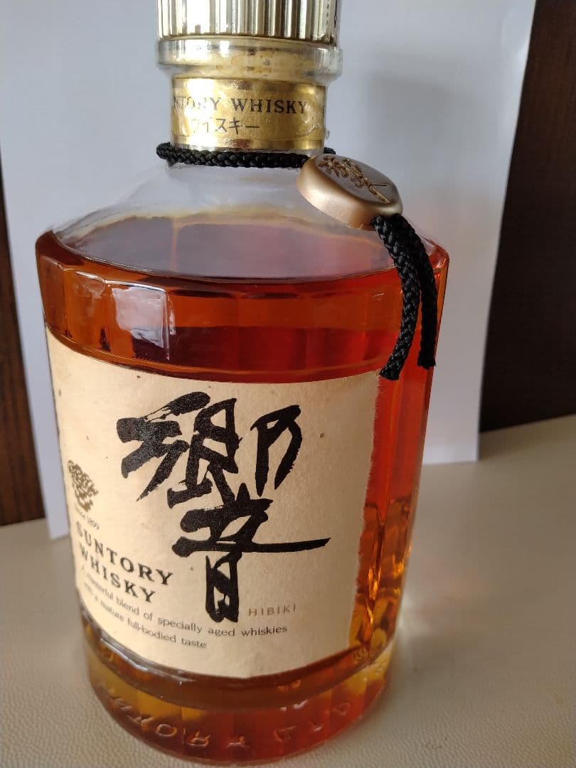 サントリー　響　1899 金ボトル　ウィスキー