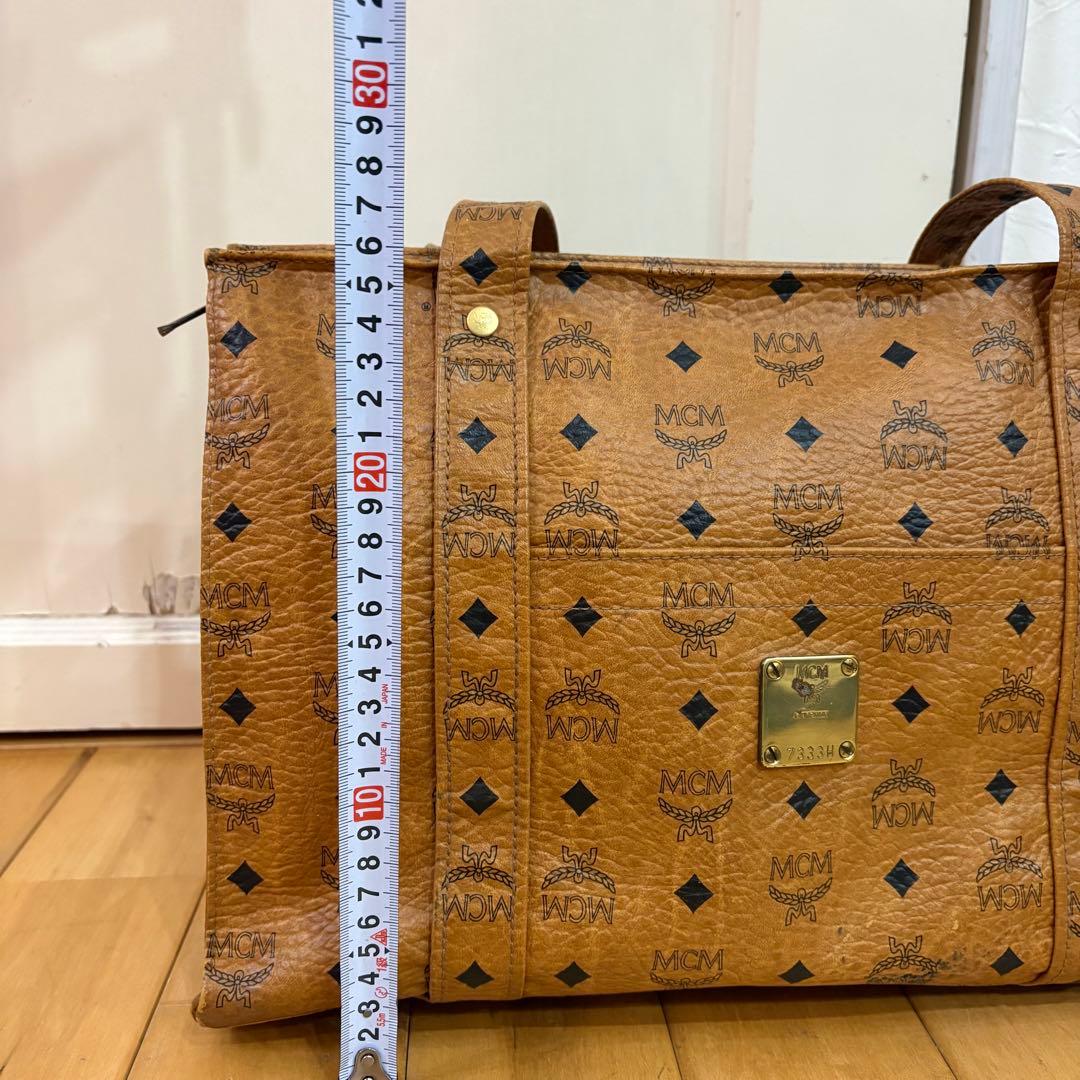 ☆MCM☆ショョダーバッグ　大きめ　幅38cm 7333H