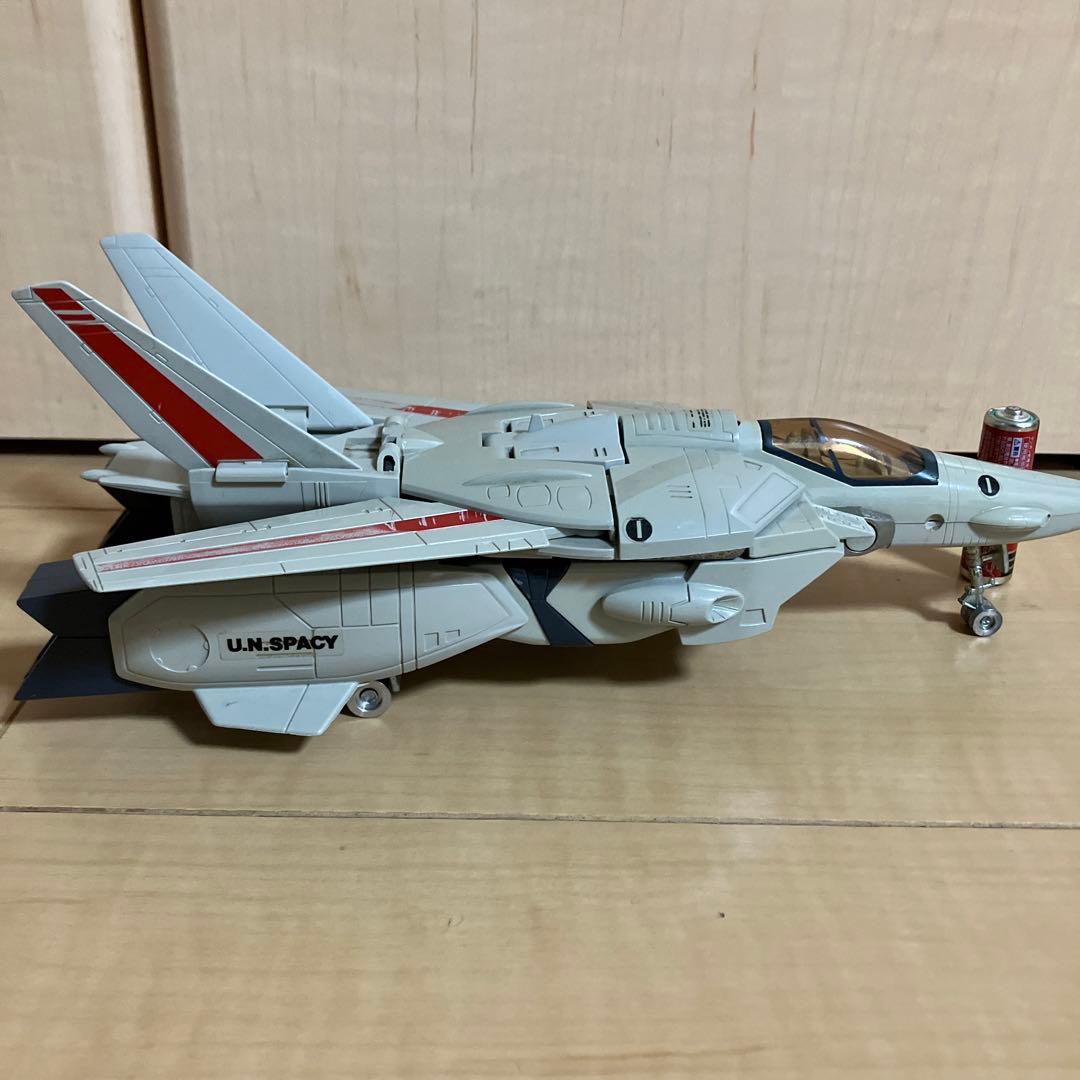 VF-1J バルキリー（一条輝機） タカトクトイス 超合金 1/55 マクロス
