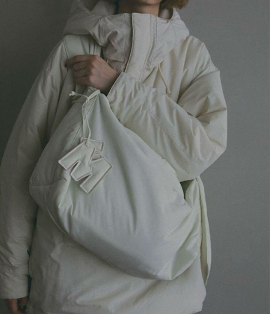 Marmot×ETRE TOKYO PERTEXパディングショルダーバック