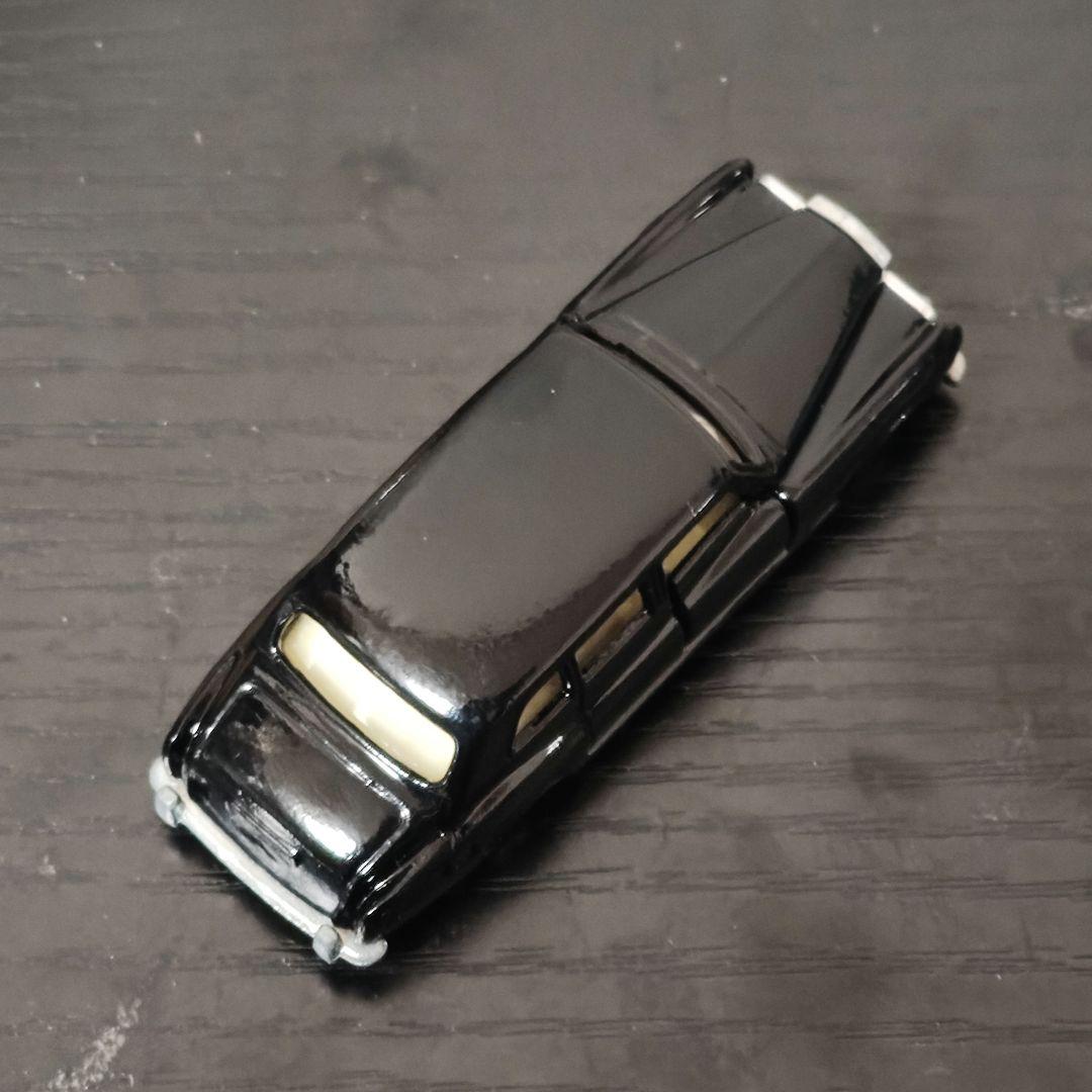TOMICA　トミカ　ロールスロイスファンタム　黒色小田急デパート特注品　箱付き