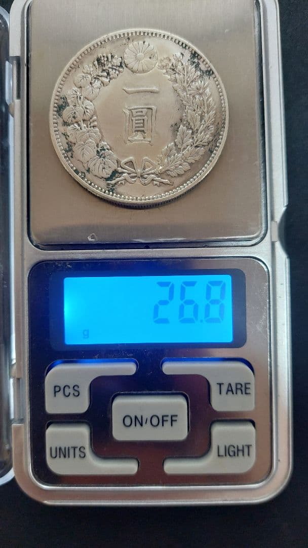 一圓銀貨　明治１９年　大型