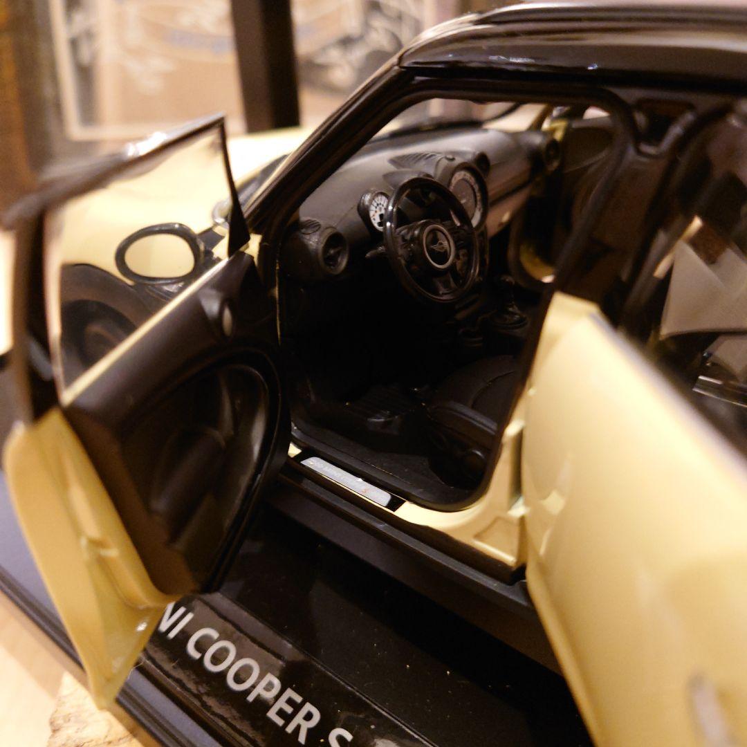 1-18スケール ミニクーパー Mini Cooper S　ディーラー特注　レア