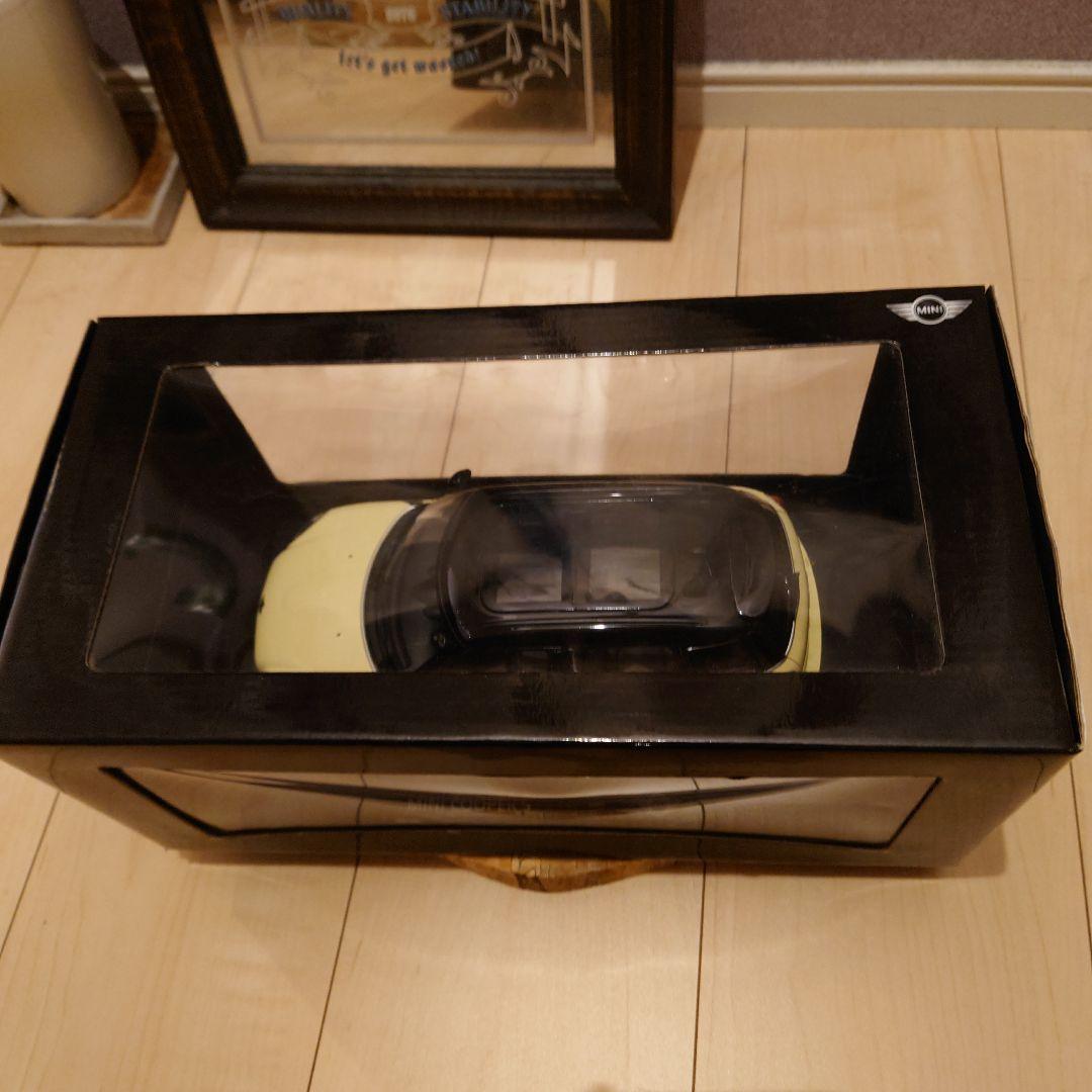 1-18スケール ミニクーパー Mini Cooper S　ディーラー特注　レア