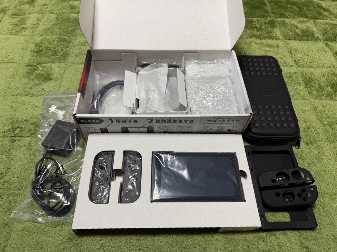 早い者勝ち‼️美品Nintendo Switch 本体 グレー ケース&おまけ付