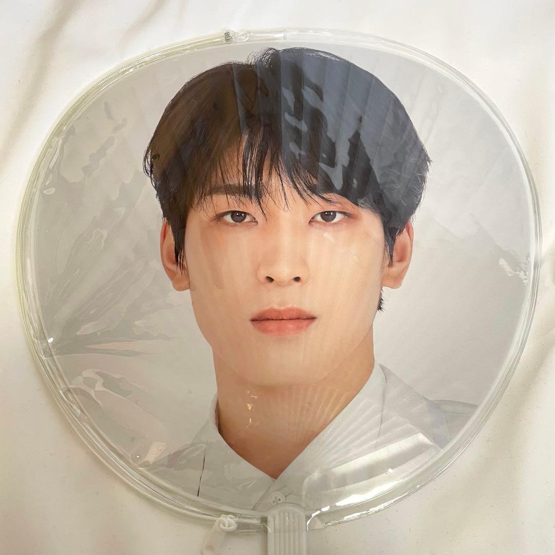 SEVENTEEN ウォヌ うちわ (4種) & アクキーおまけ付き　まとめ売り