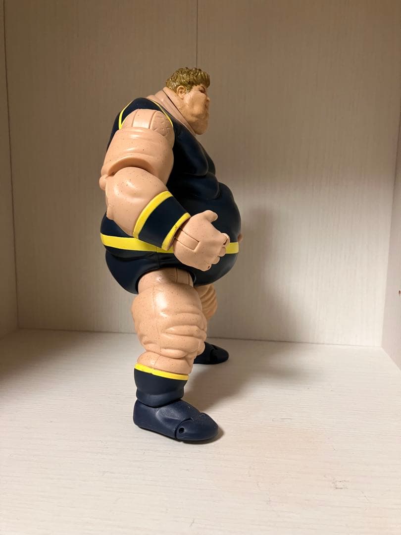 マーベルレジェンド　ブロブ　フィギュア