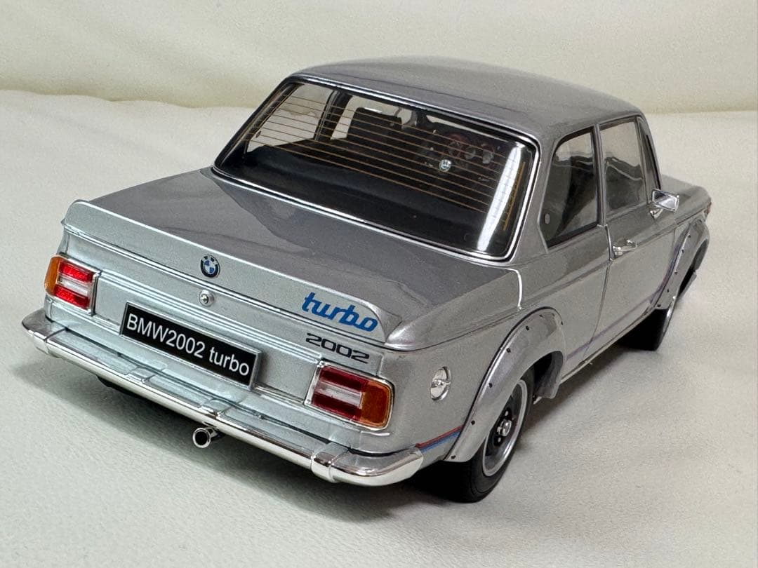 ☆ 京商 BMW 2002 ターボ 1/18 ☆