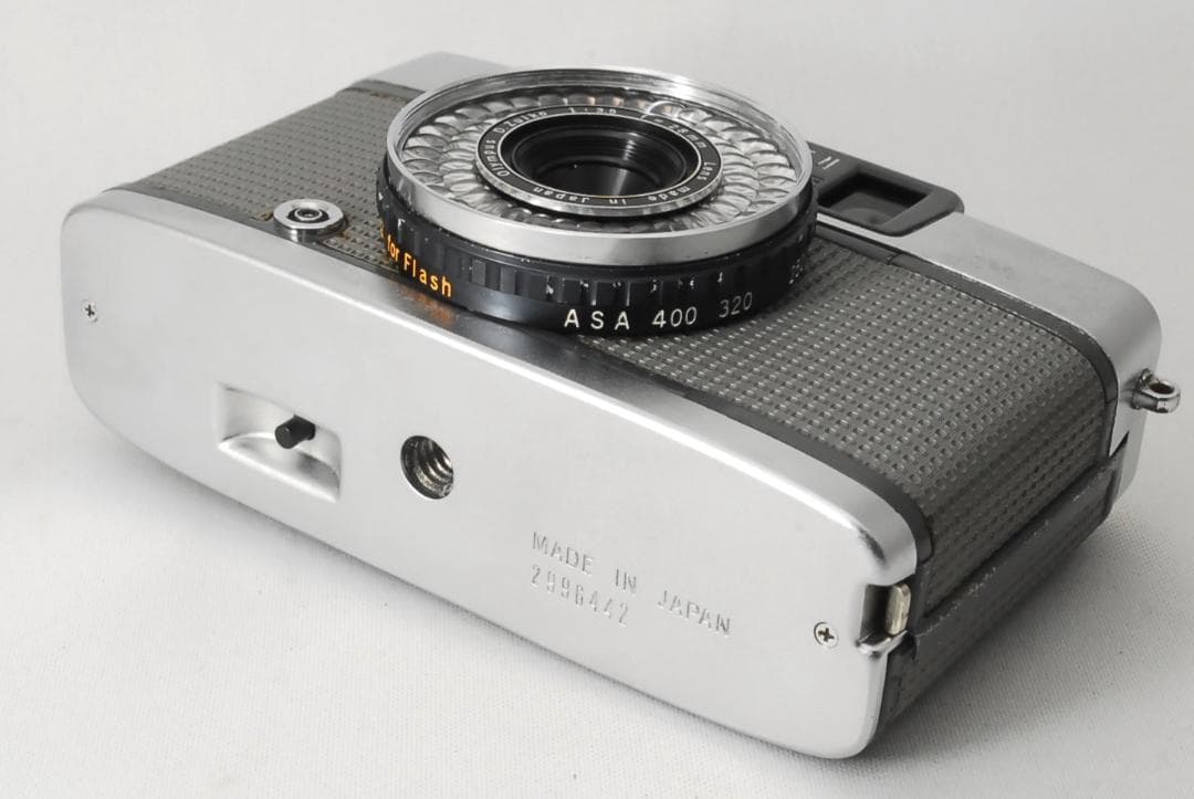 オリンパス PEN EE-2 28mm F3.5