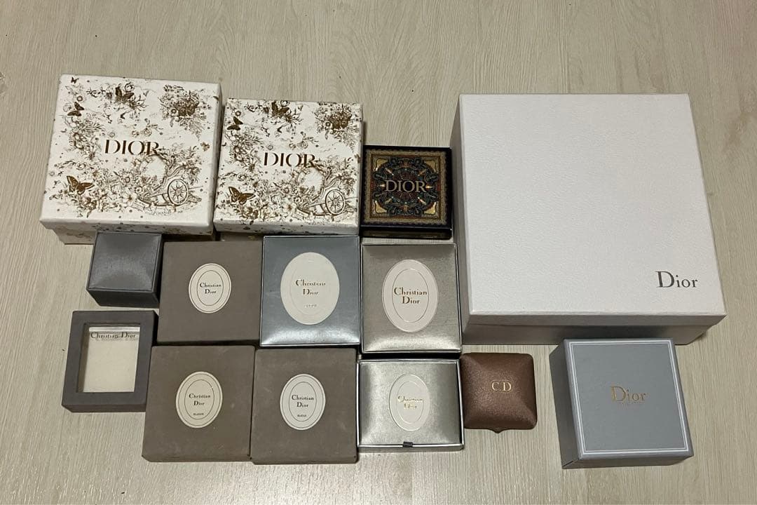 ディオール　アクセサリー空箱　まとめ売り