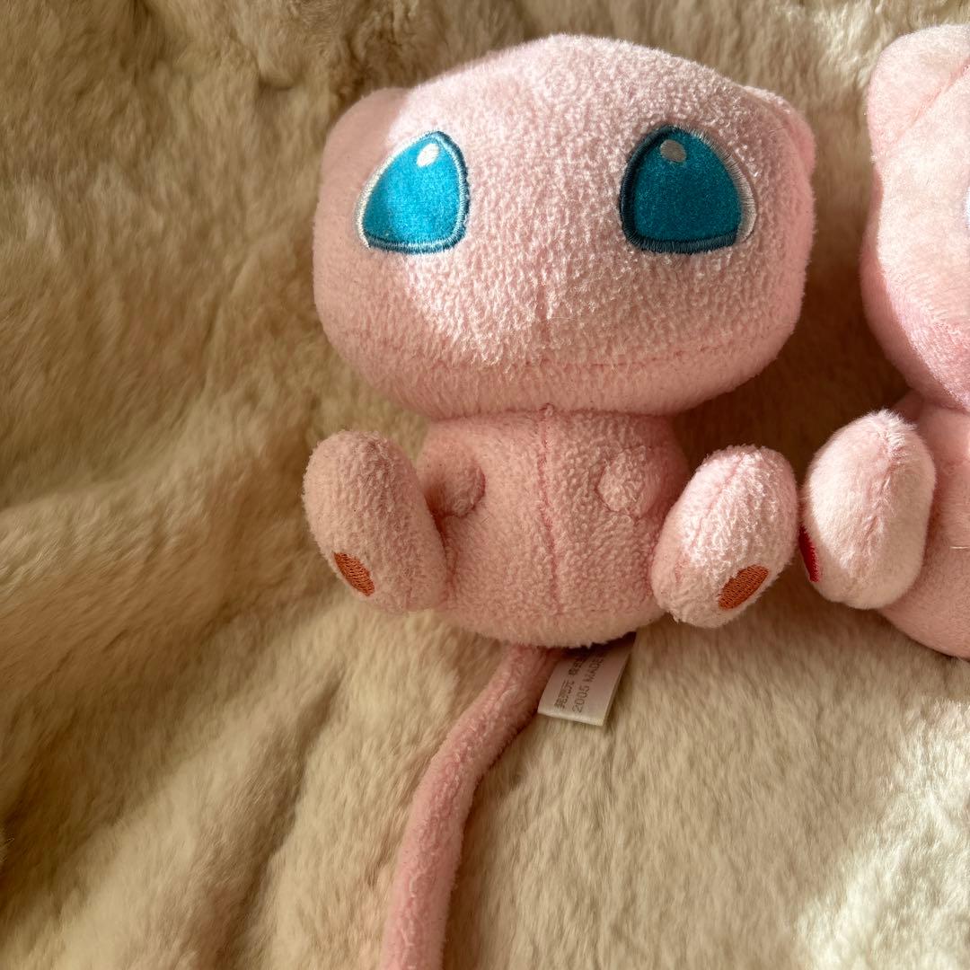 ポケモンセンター　ミュウ　海外　ぬいぐるみ