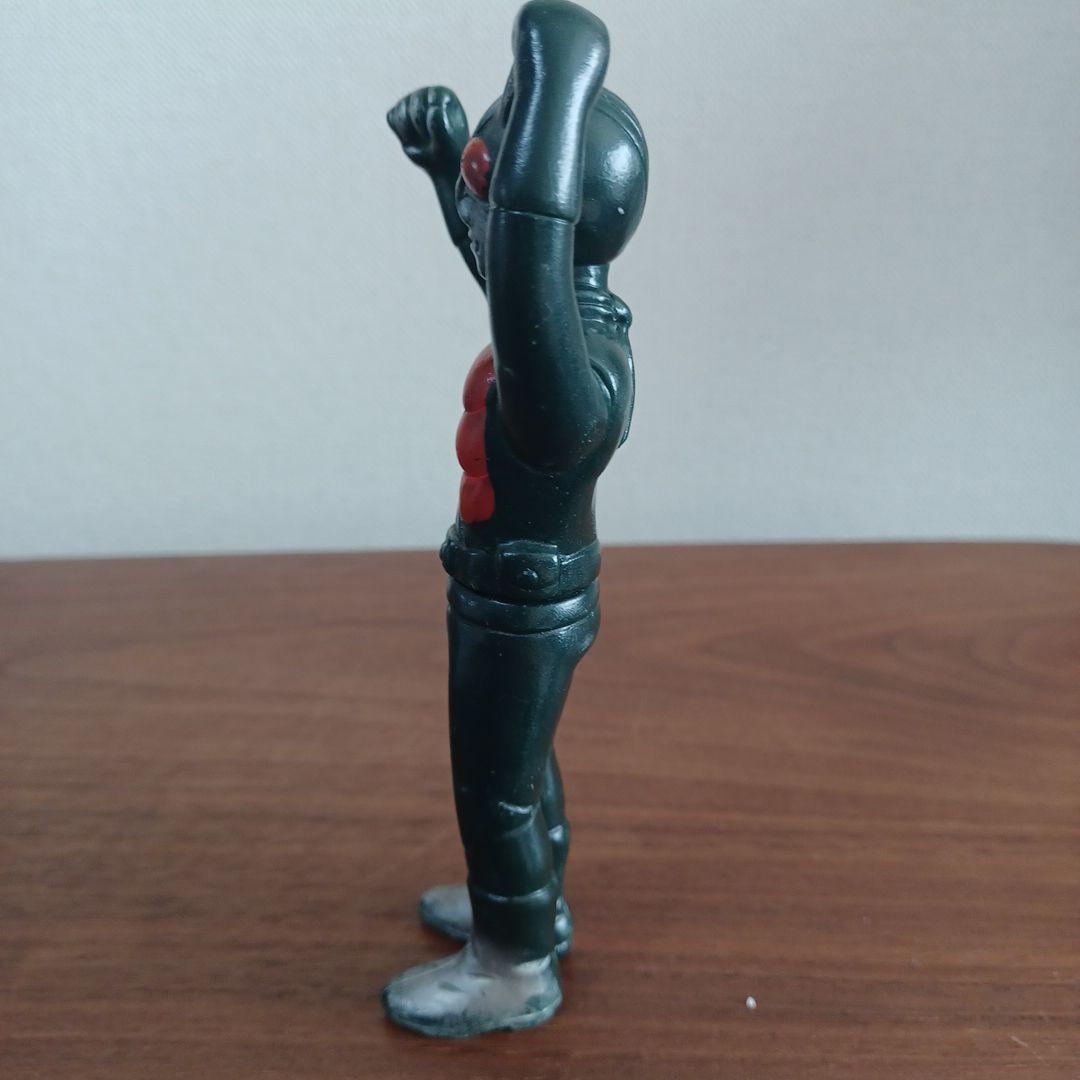 無版権　パチもの　「ライダーマン」風の鉄紺色の希少ソフビ フィギュア