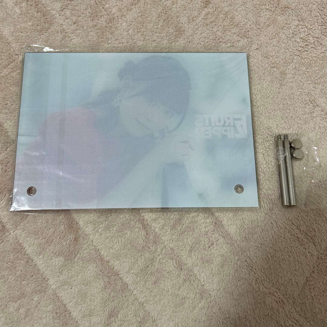 【直筆サイン入り】FRUITS ZIPPER 月足天音 アクリルフォトパネル