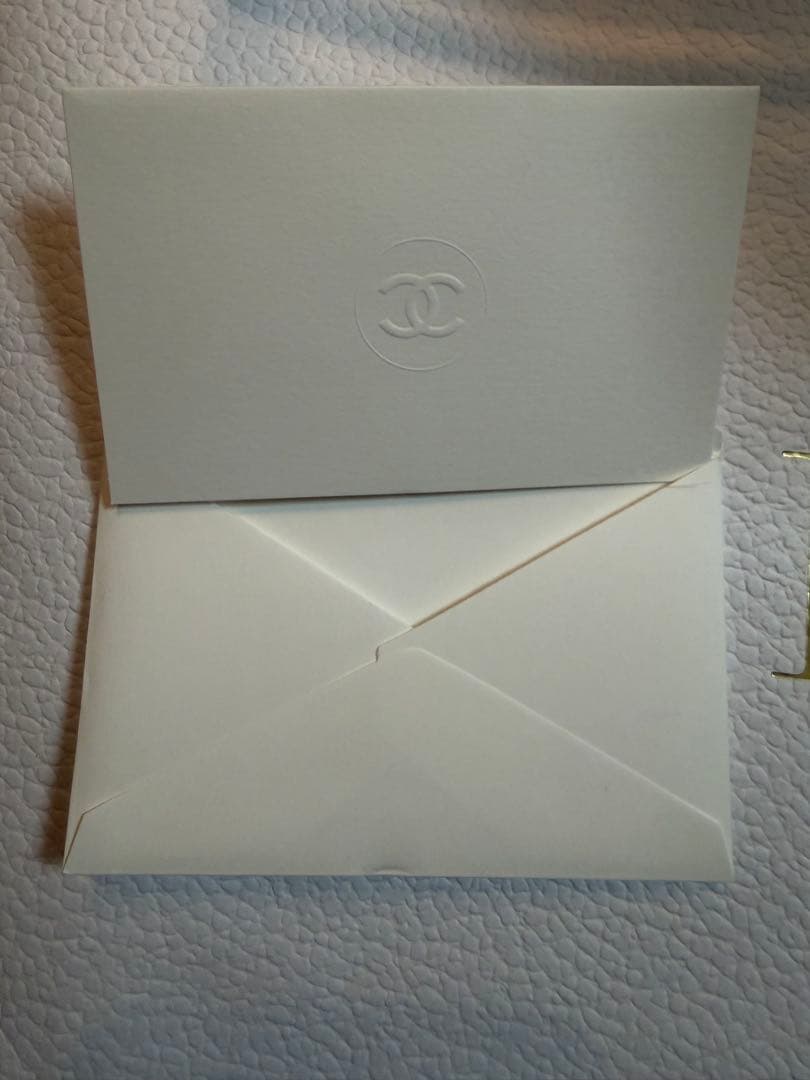 CHANEL 2025クリスマス最新コフレ リップアンドネイルケアセット