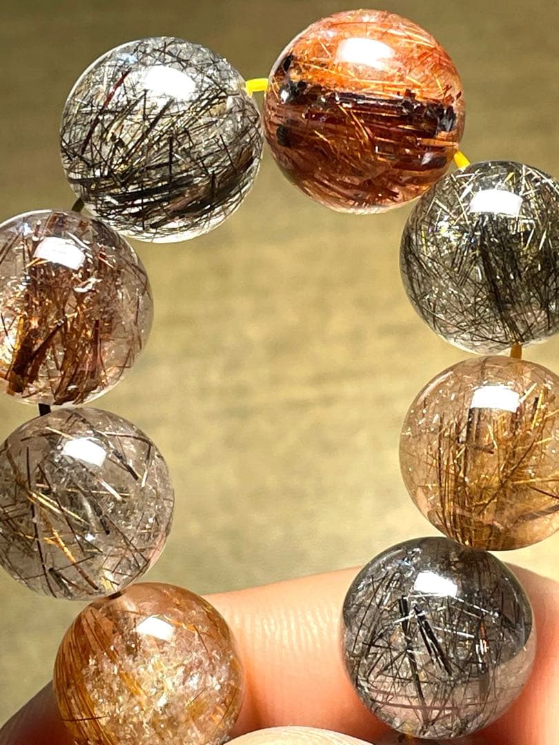 【新入荷】　ミックスタイチンルチルクォーツブレス12.9〜13.9㎜大玉（新品）