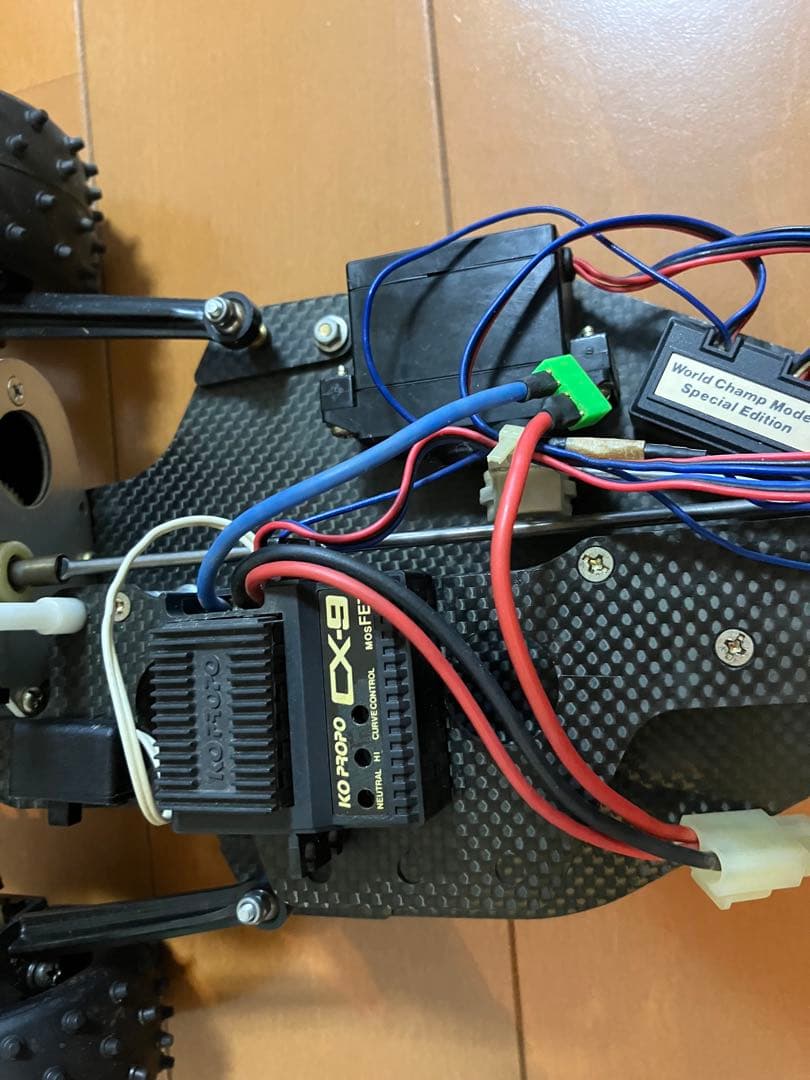 （ジャンク品　部品取得用）　田宮カーボンファイバー RCカー 4WD オフロード