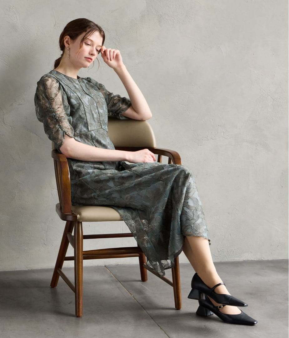 チュールエンブロイダリーレースパイピングパーティードレス　結婚式