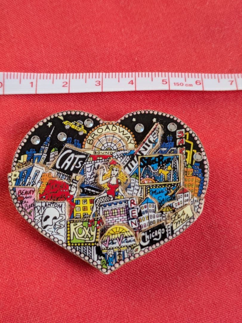 C.ファジーノ　3Dブローチ