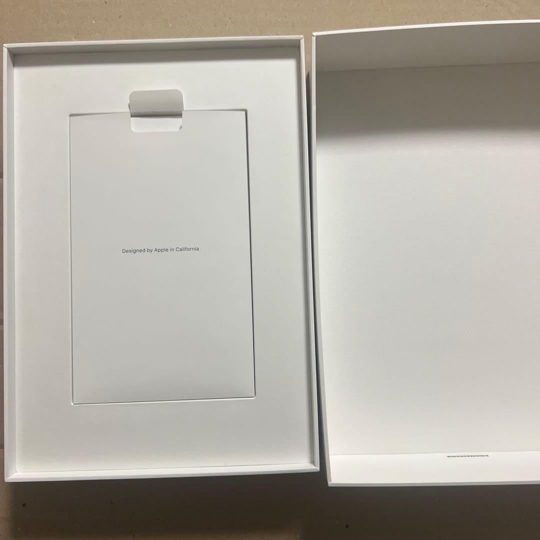 iPad 8世代 スペースグレイ 32GB 中古