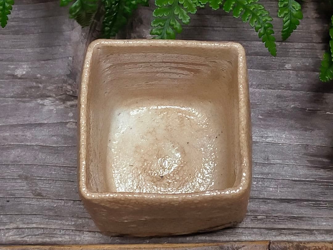 ♥絵志野　ぐい呑み　桐箱付き　㉓　志野　ぐい飲み　骨董品