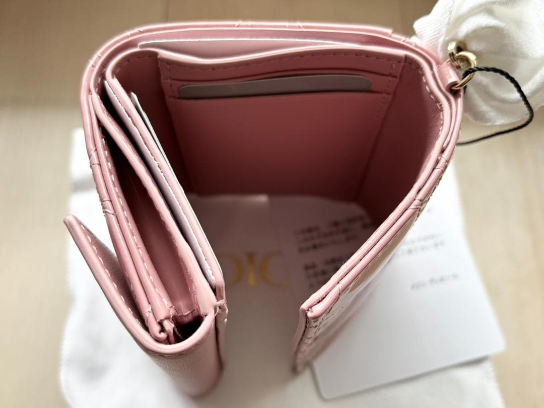 Dior ロータスウォレット カナージュ パテントカーフスキン♡年末値下げ