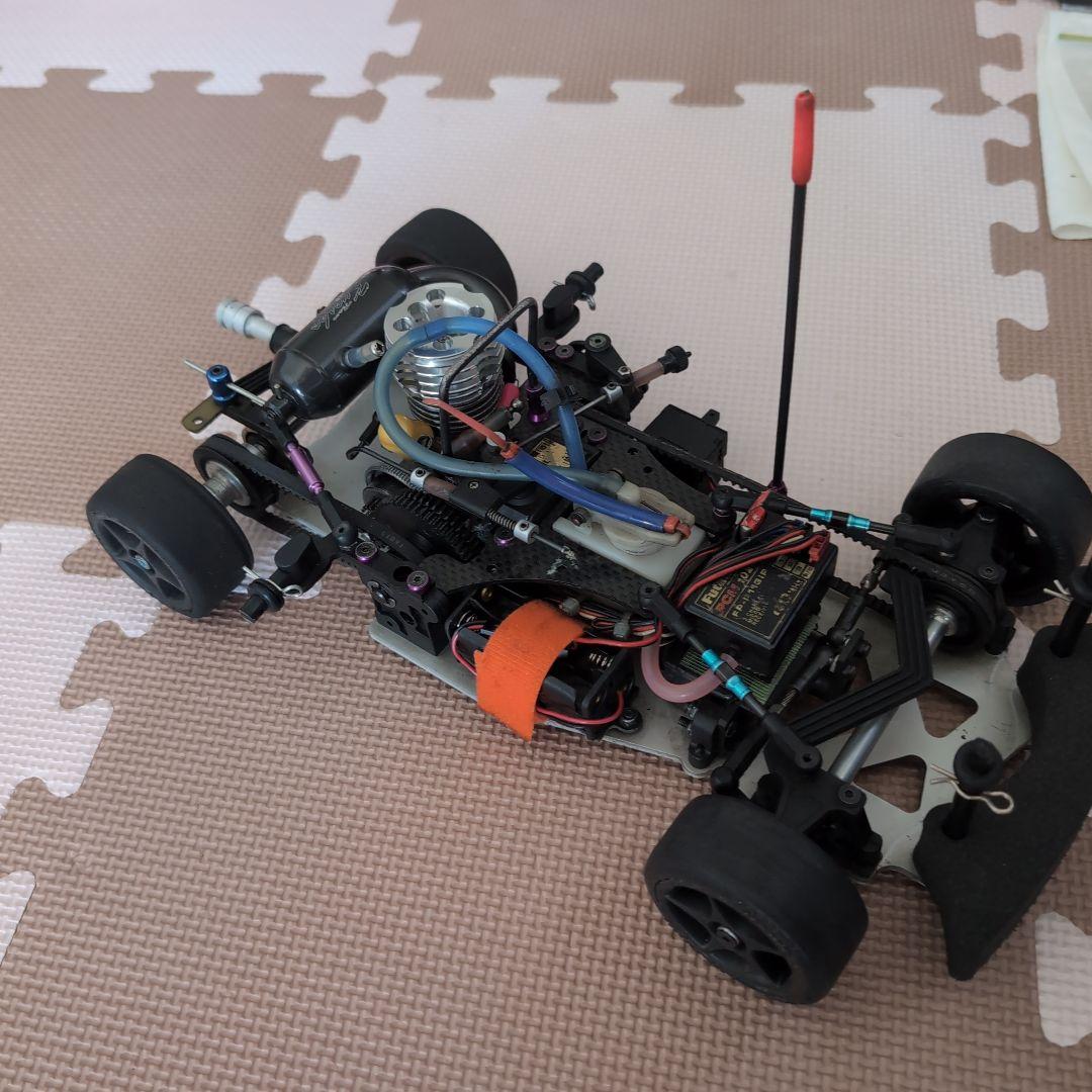 Kyosho Spada 09L ラジコンエンジンカー．プロポ付