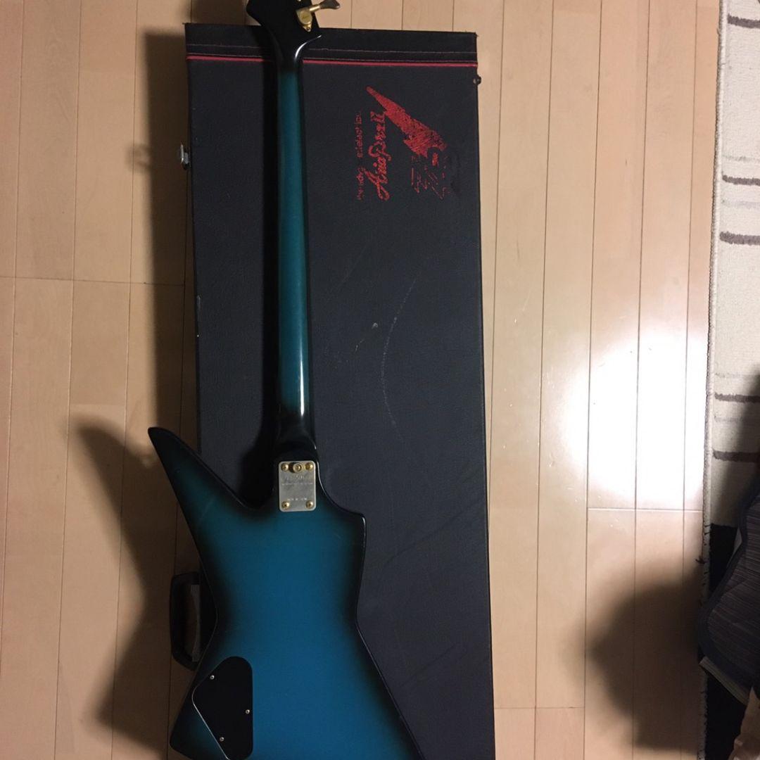 エレキギター　　ベース