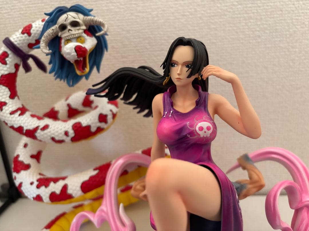 【売切】ONE PIECE フィギュア　ハンコック