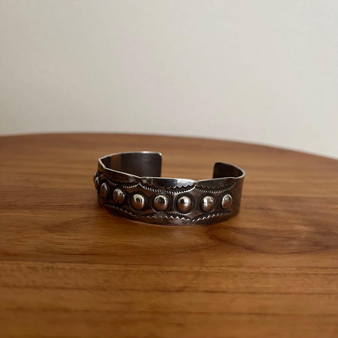 NAVAJO ナバホ　NORA TAHE ノラタヘ　バングル