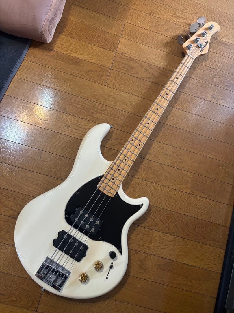 ベース Fernandes FSB-65