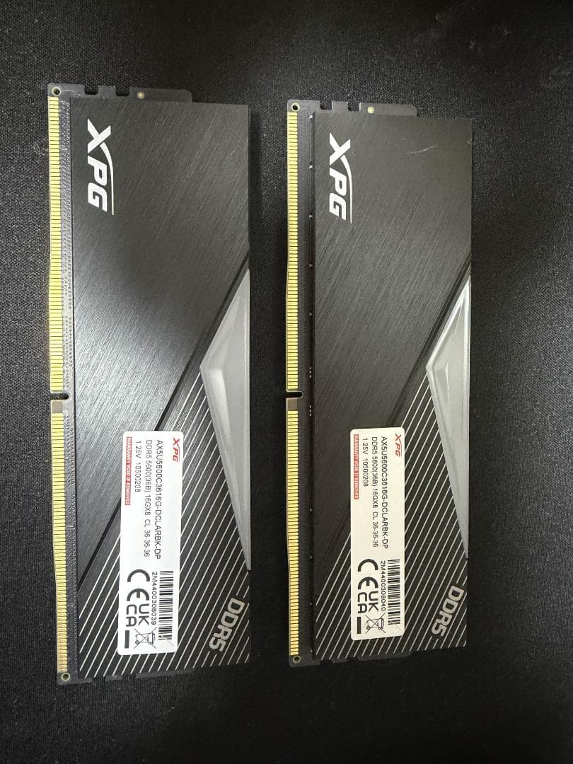 メモリ16Gx2 ADATA AX5U5600C3616G-DCLARBK-DP