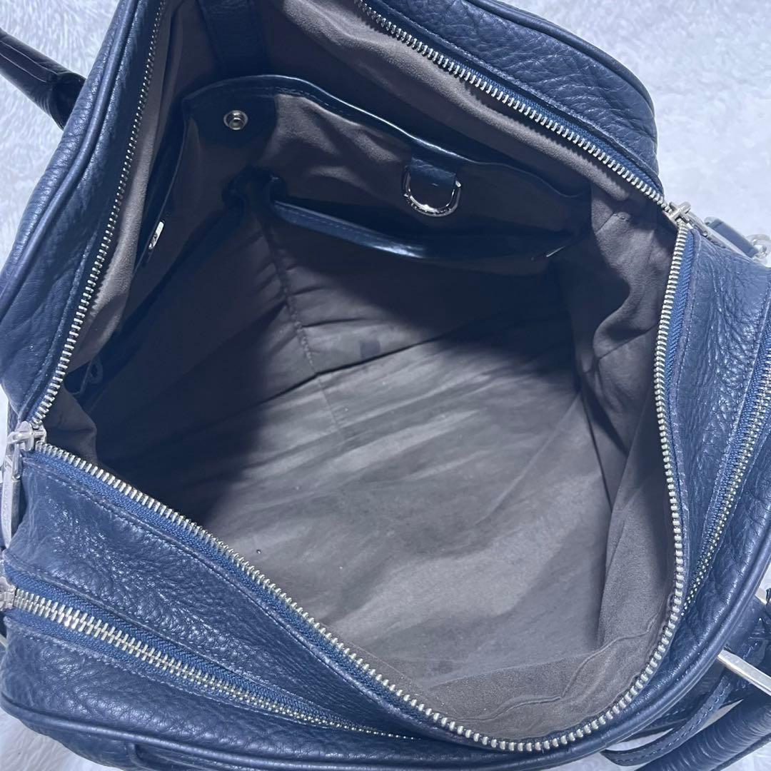 ペッレモルビダ メイデンボヤージュ 2室 2WAY ビジネスバッグ 紺A4