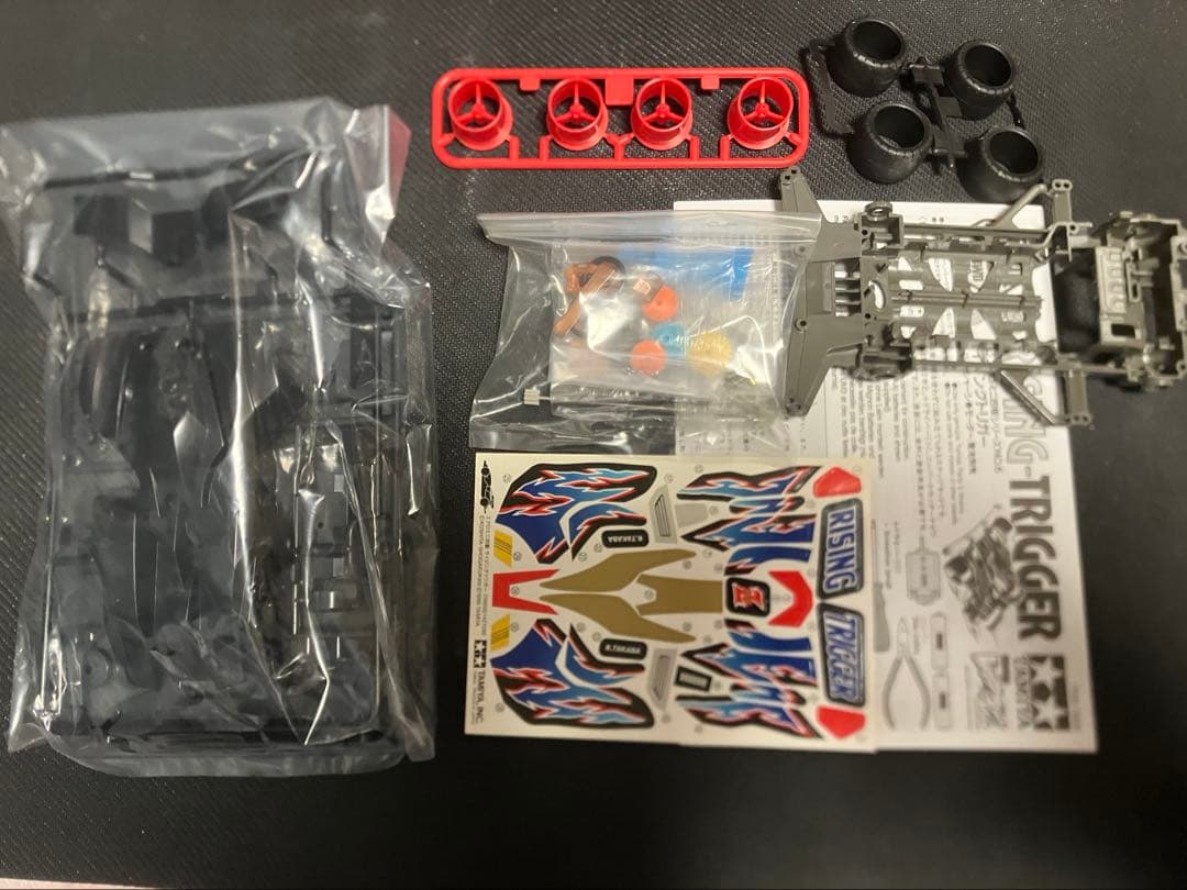 未組立 タミヤ エアロミニ四駆 ライトニングマグナム & ライジングトリガー