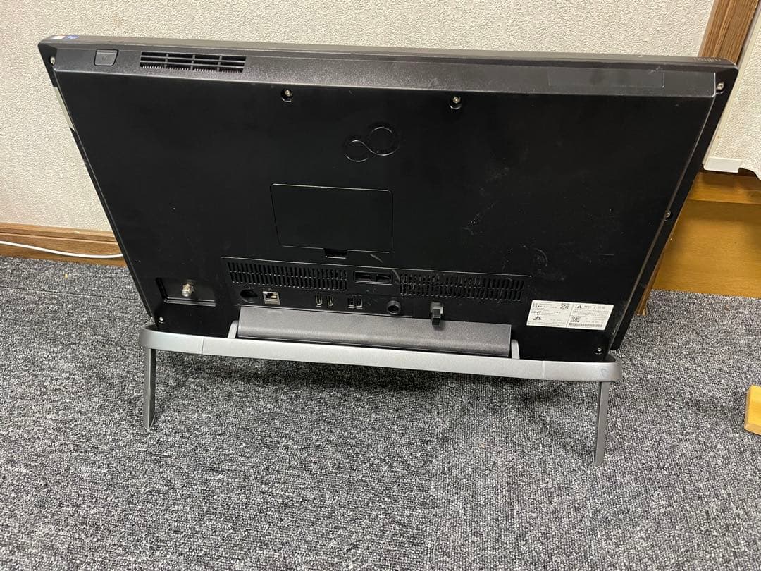 FUJITSU i7 11th メモリ 8GB ssd/hdd 無し ジャンク