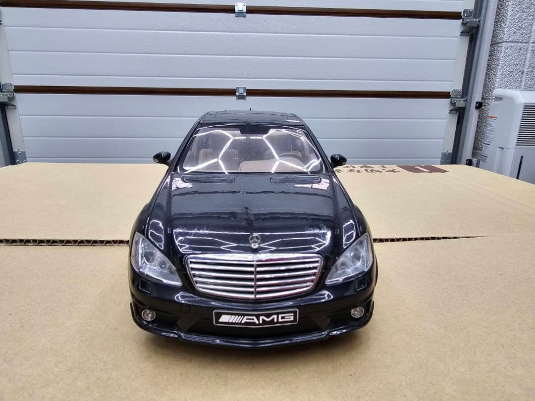W221 S63AMGミニカー