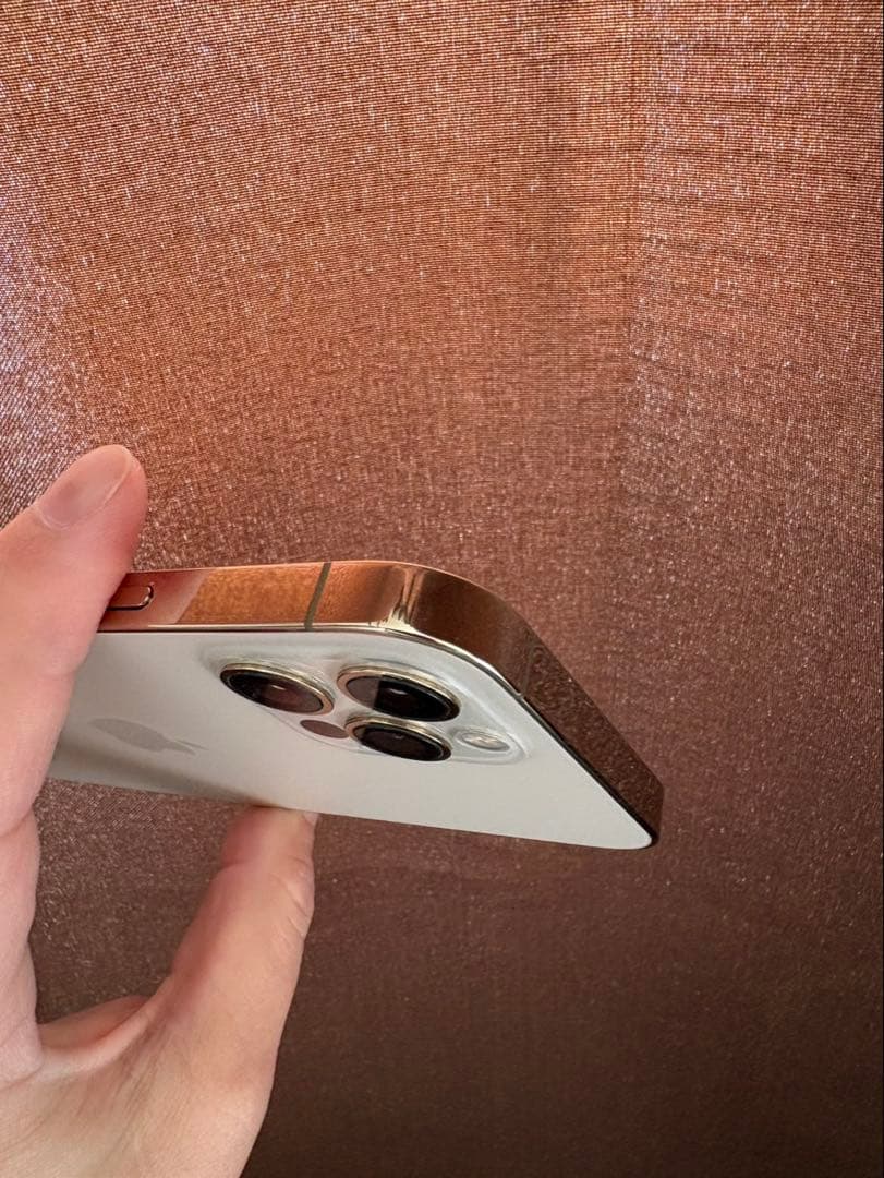 Apple iPhone 12 Pro 128 極美品　箱付き