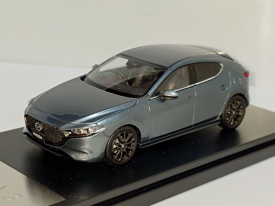 マツダ正規品 マツダ3 1/43 ミニカー グレー