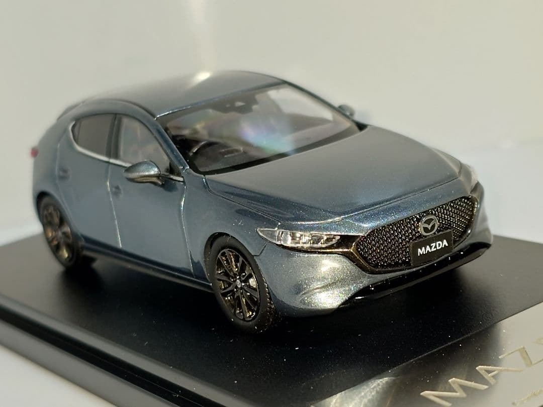 マツダ正規品 マツダ3 1/43 ミニカー グレー