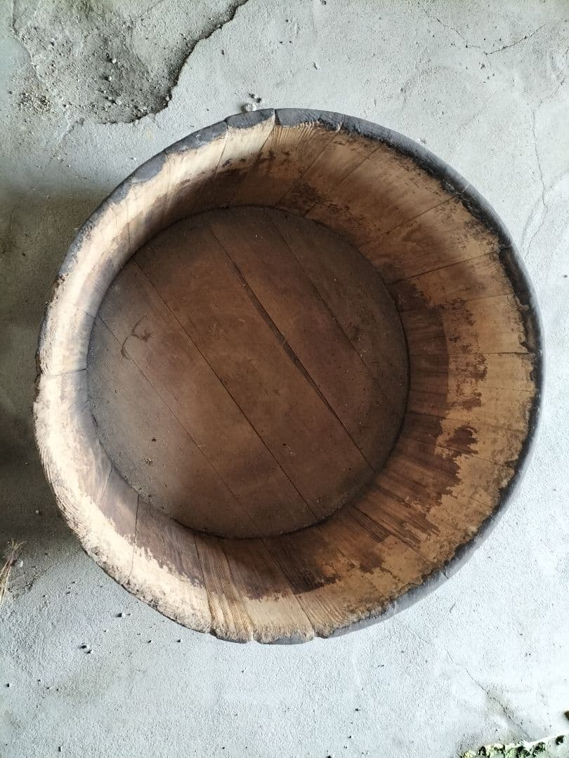 送料込み　レトロ巨大桶3　商品説明必読を