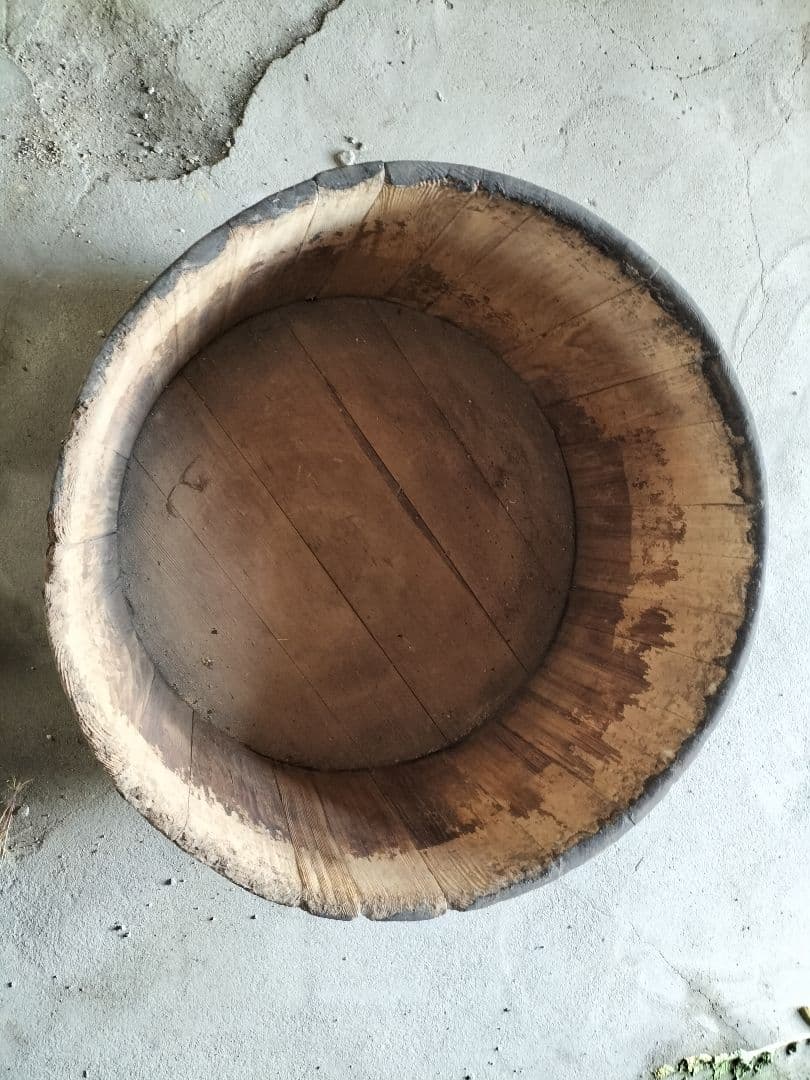 送料込み　レトロ巨大桶3　商品説明必読を