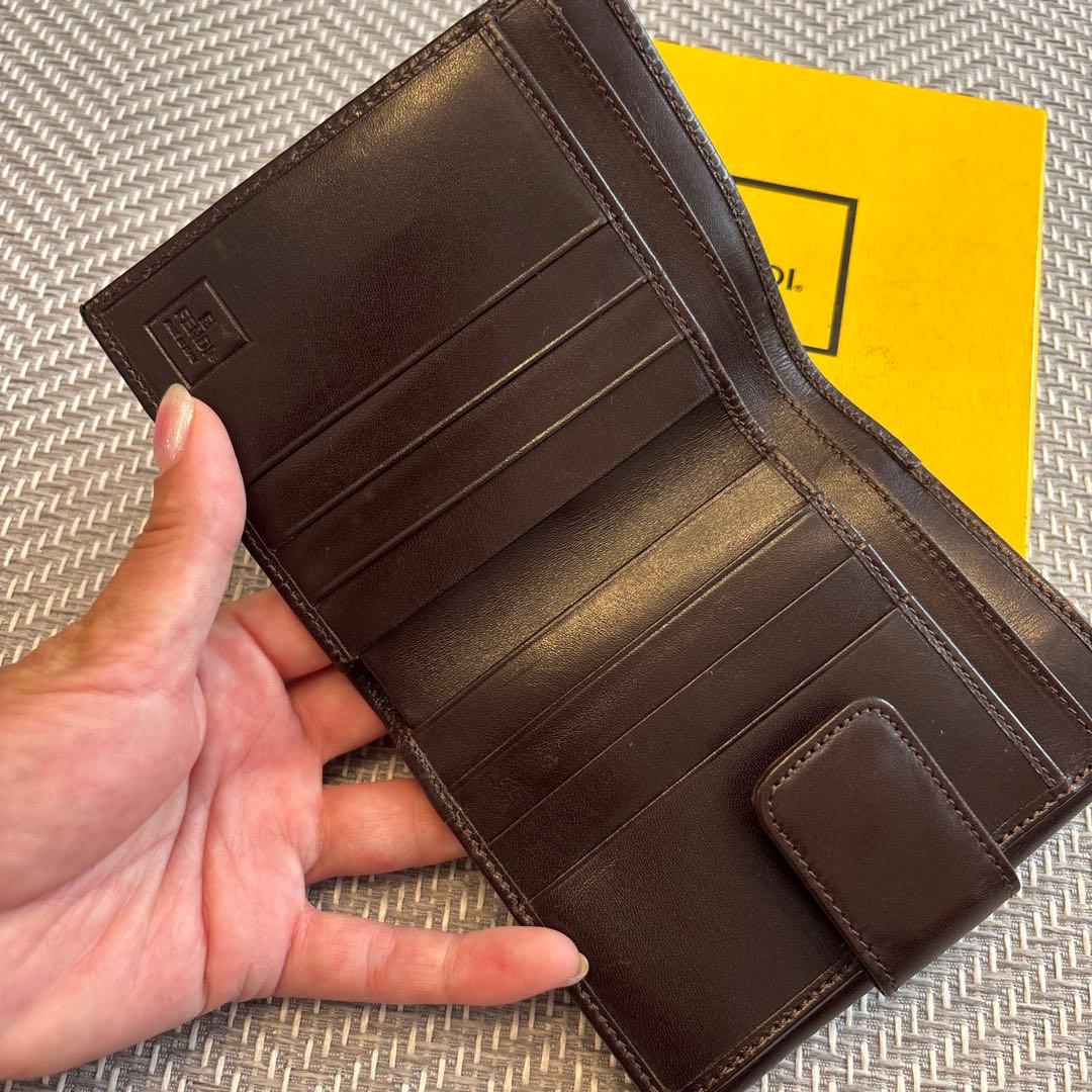 Fendi 二つ折り財布 ブラウン